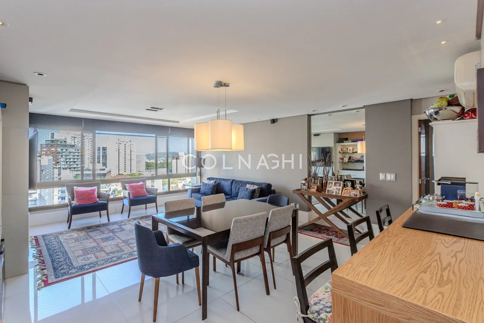 Apartamento · 3 dormitórios em Petrópolis — Foto 1