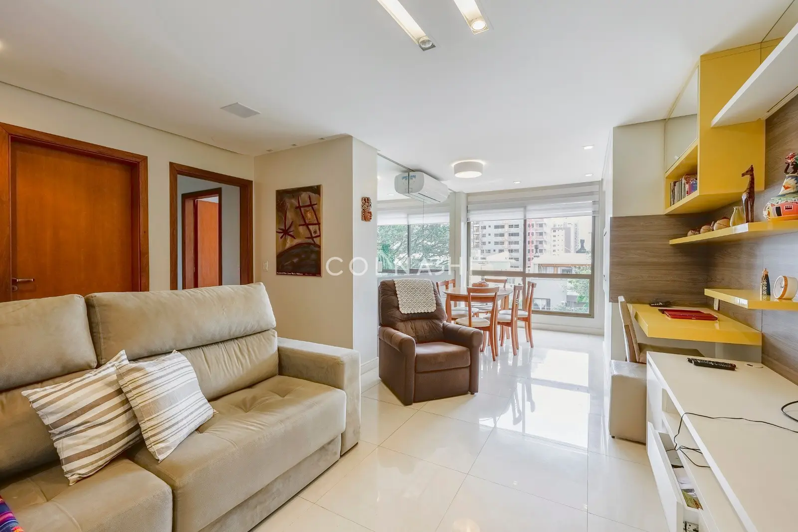 Apartamento · 2 dormitórios em Petrópolis — Foto 1