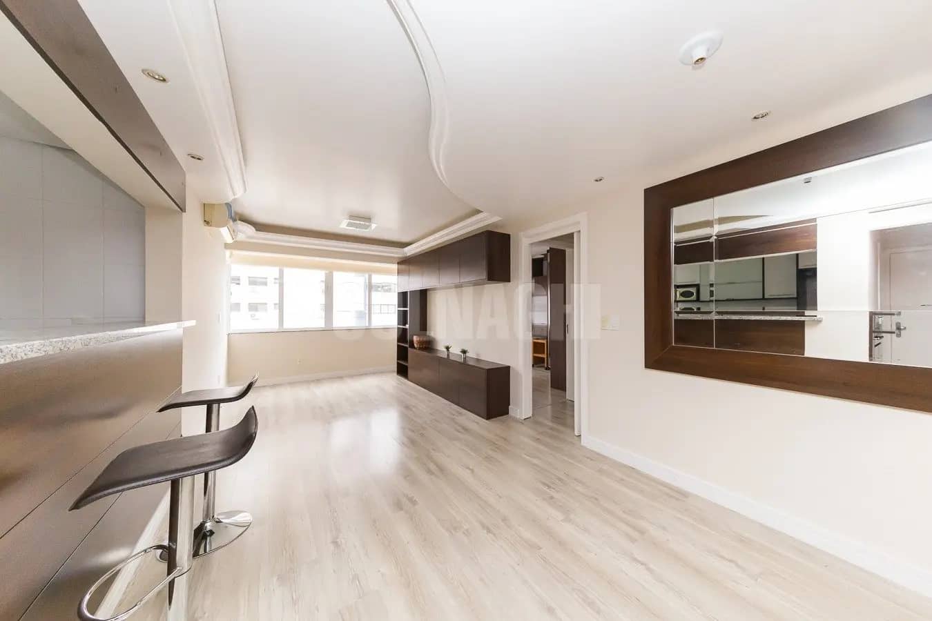 Apartamento · 2 dormitórios no Mont Serrat — Foto 1
