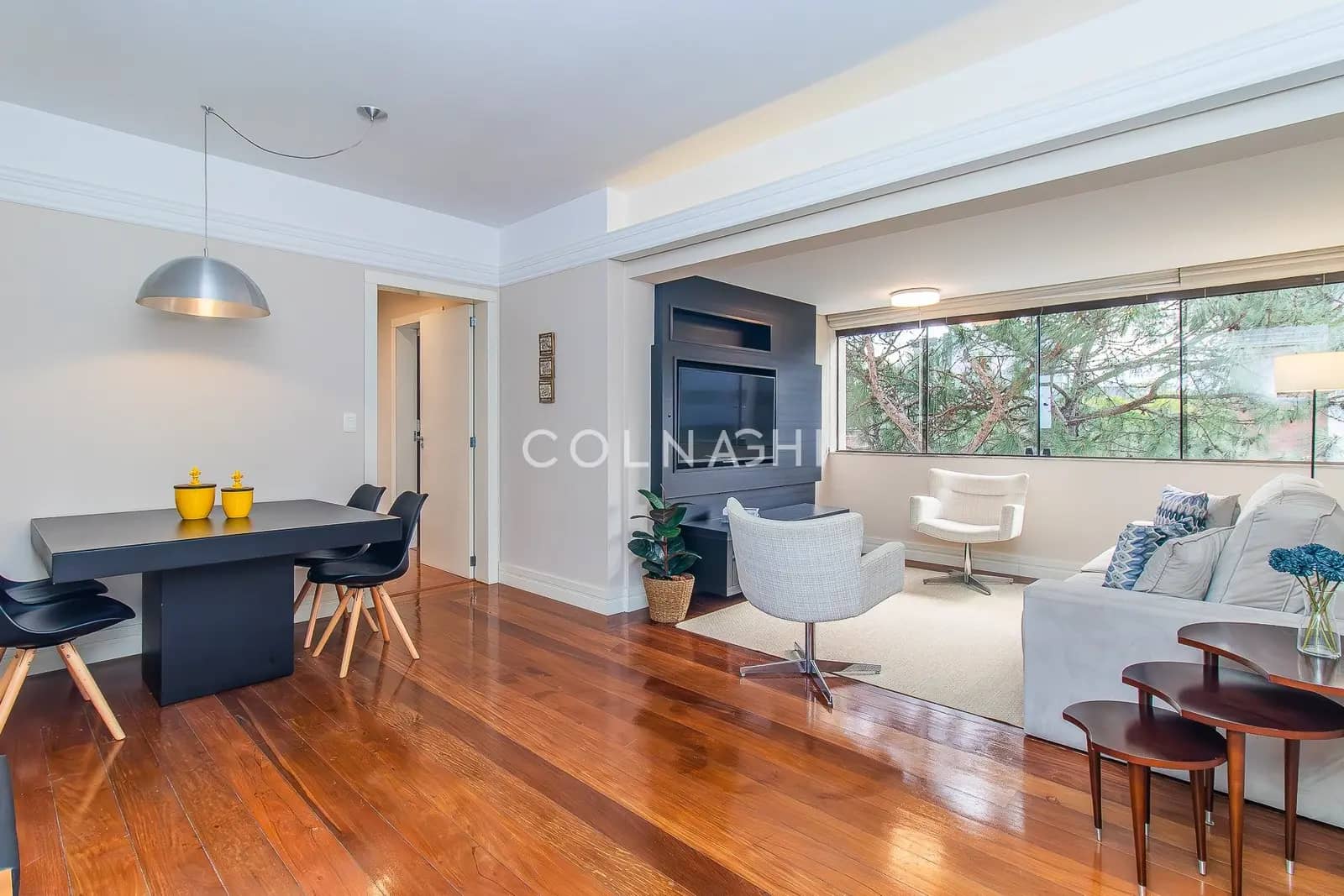 Apartamento · 2 dormitórios em Petrópolis — Foto 1