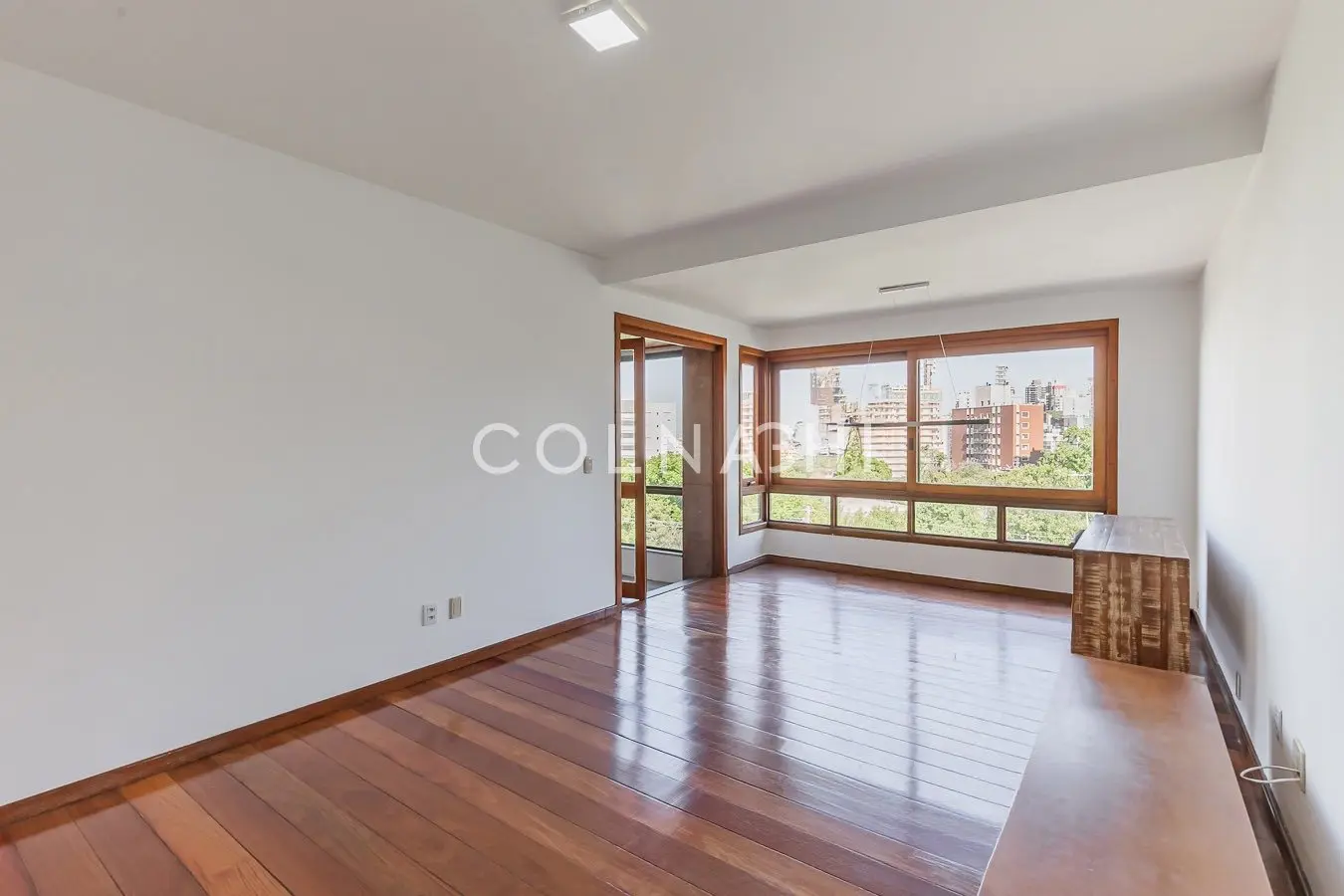 Apartamento · 2 dormitórios em Petrópolis — Foto 1