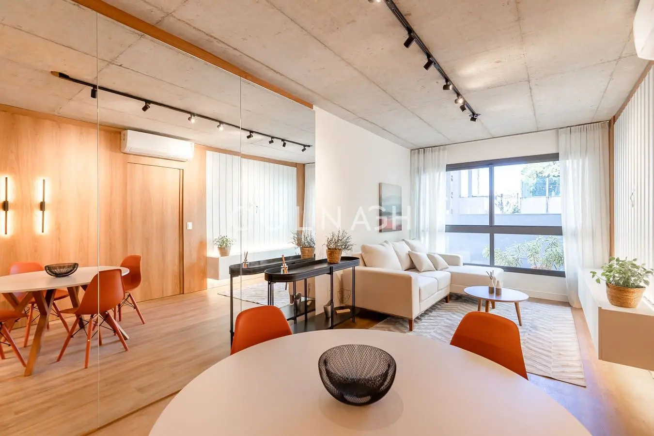 Apartamento · 2 dormitórios em Petrópolis — Foto 1
