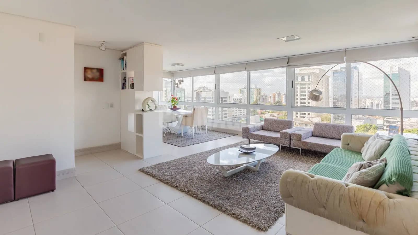 Apartamento · 2 dormitórios no Mont Serrat — Foto 1