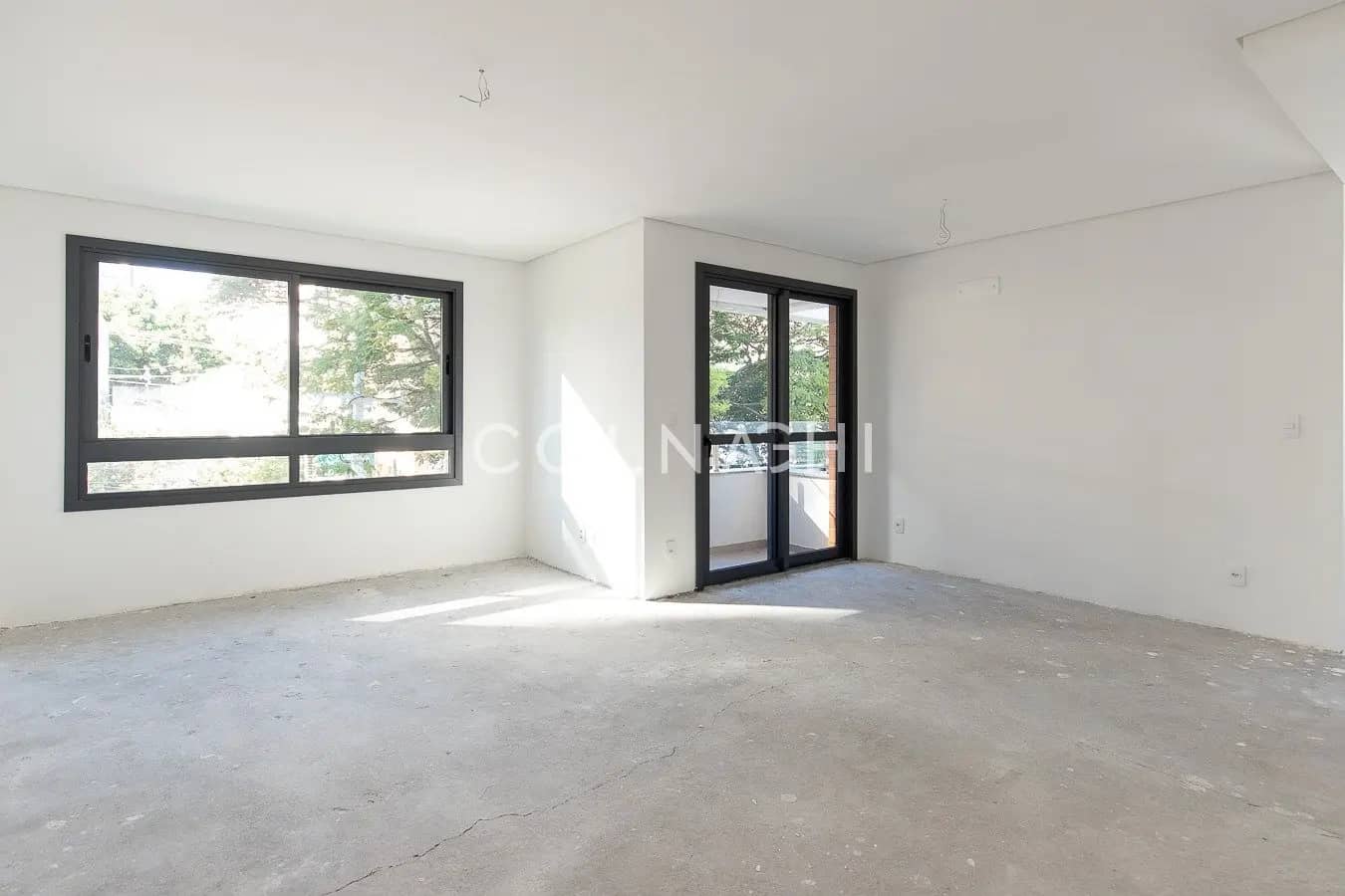 Apartamento · 3 dormitórios em Petrópolis — Foto 1
