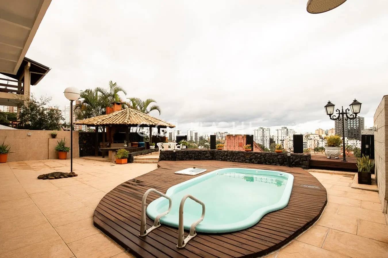 Casa · 4 dormitórios no Boa Vista — Foto 1