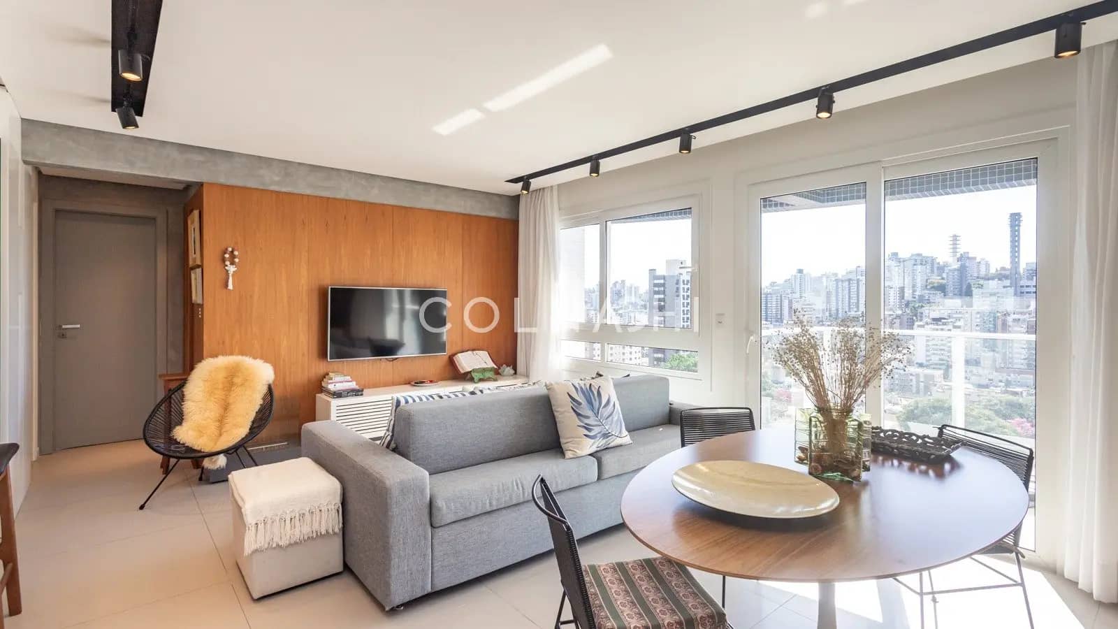 Apartamento · 2 dormitórios em Petrópolis — Foto 1