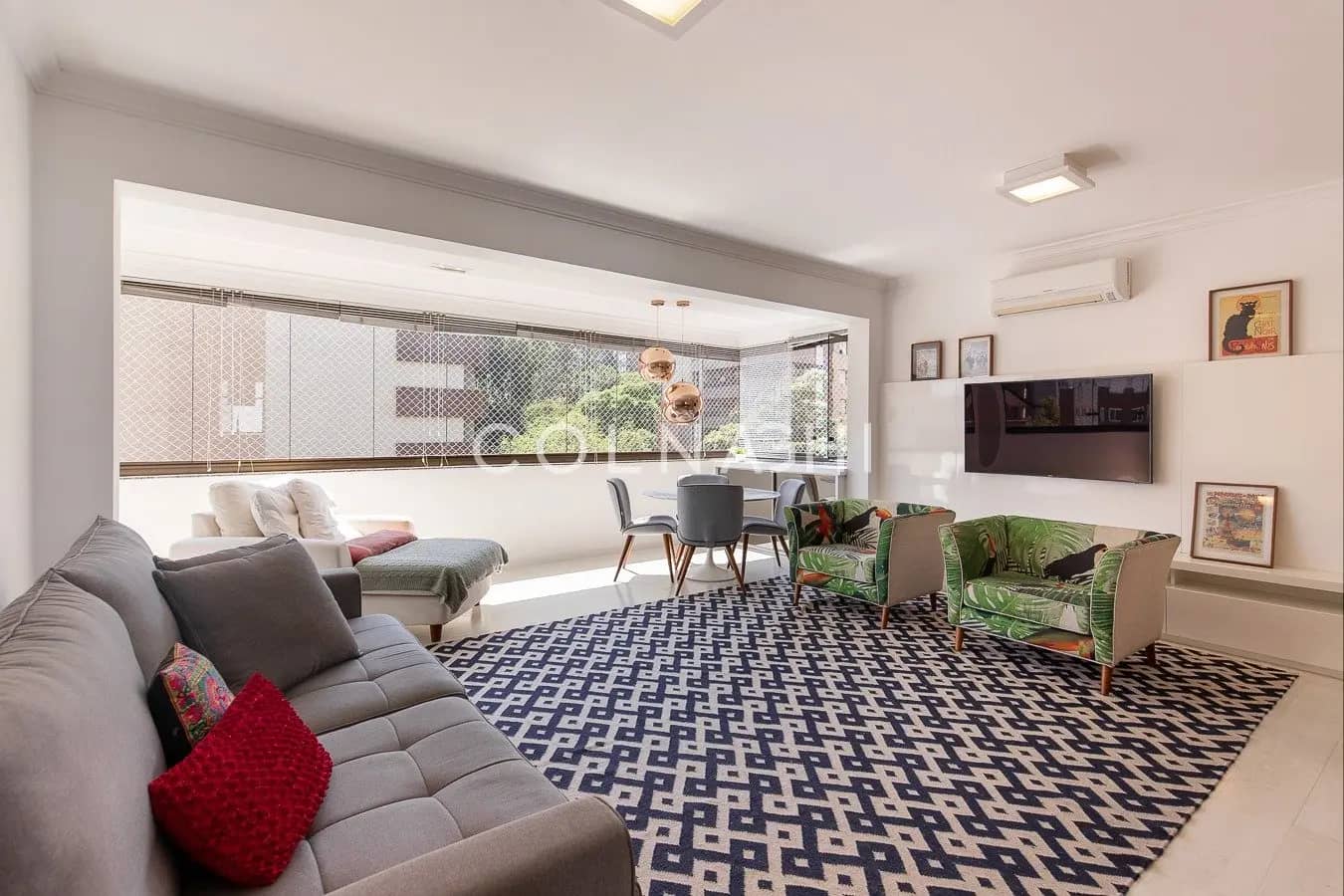 Apartamento · 2 dormitórios em Petrópolis — Foto 1