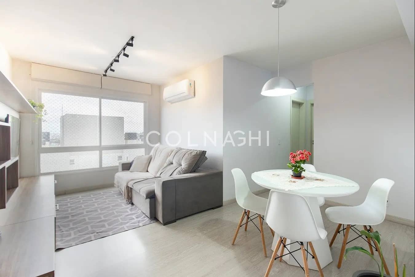 Apartamento · 2 dormitórios no Jardim Carvalho — Foto 1