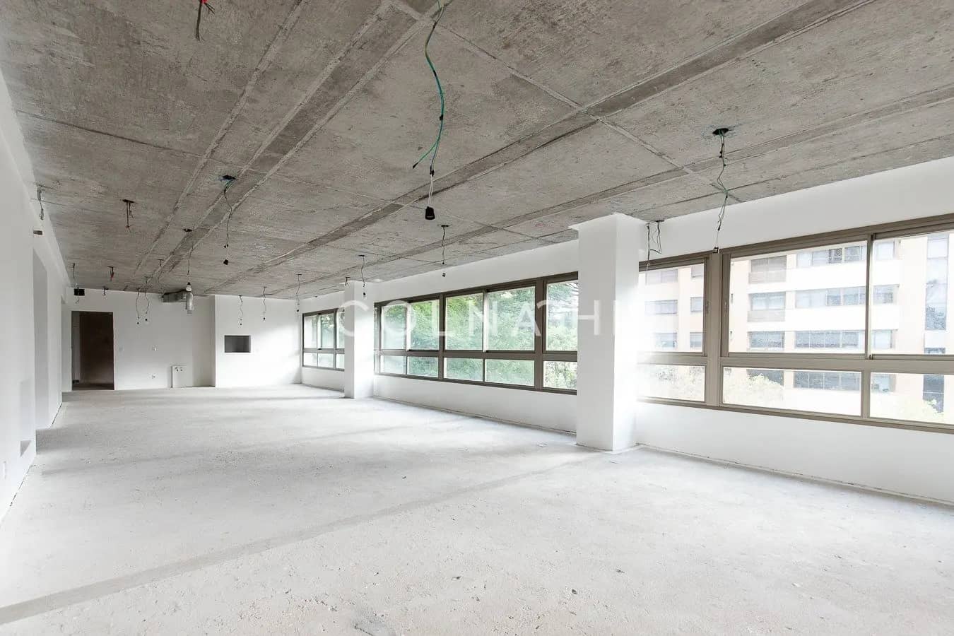 Apartamento · 4 dormitórios no Mont Serrat — Foto 1