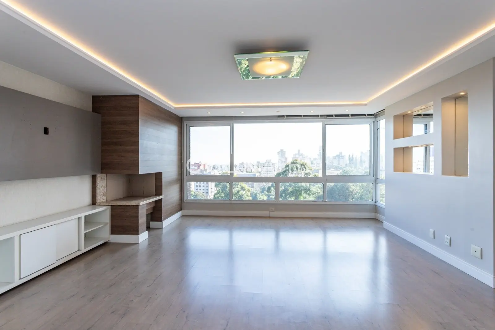 Apartamento · 3 dormitórios em Petrópolis — Foto 1