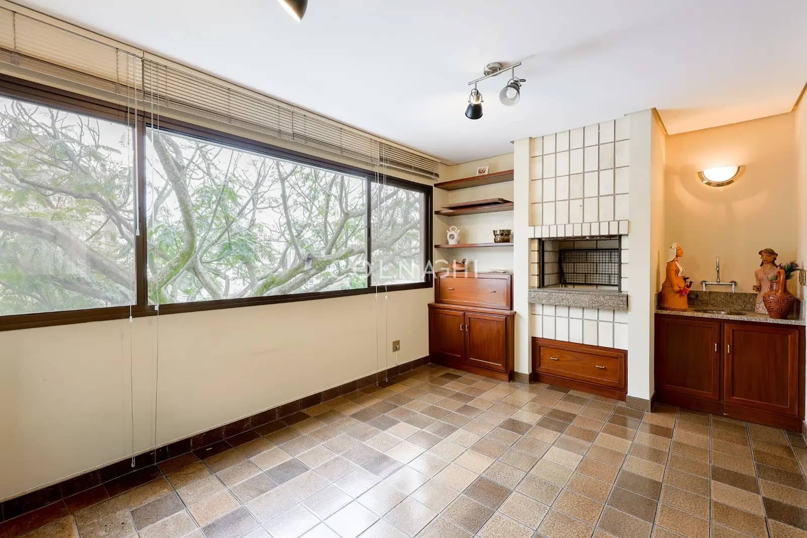 Apartamento · 3 dormitórios no Mont Serrat — Foto 1