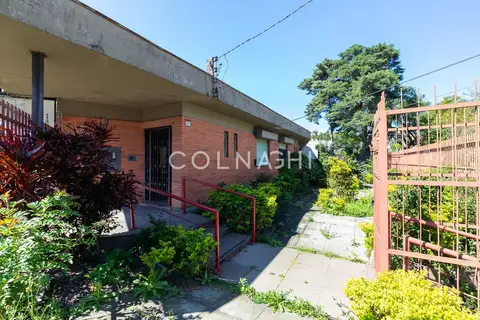 Casa Comercial no Três Figueiras
