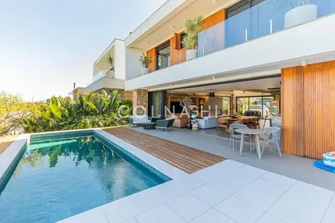 Casa em Condomínio no Sans Souci