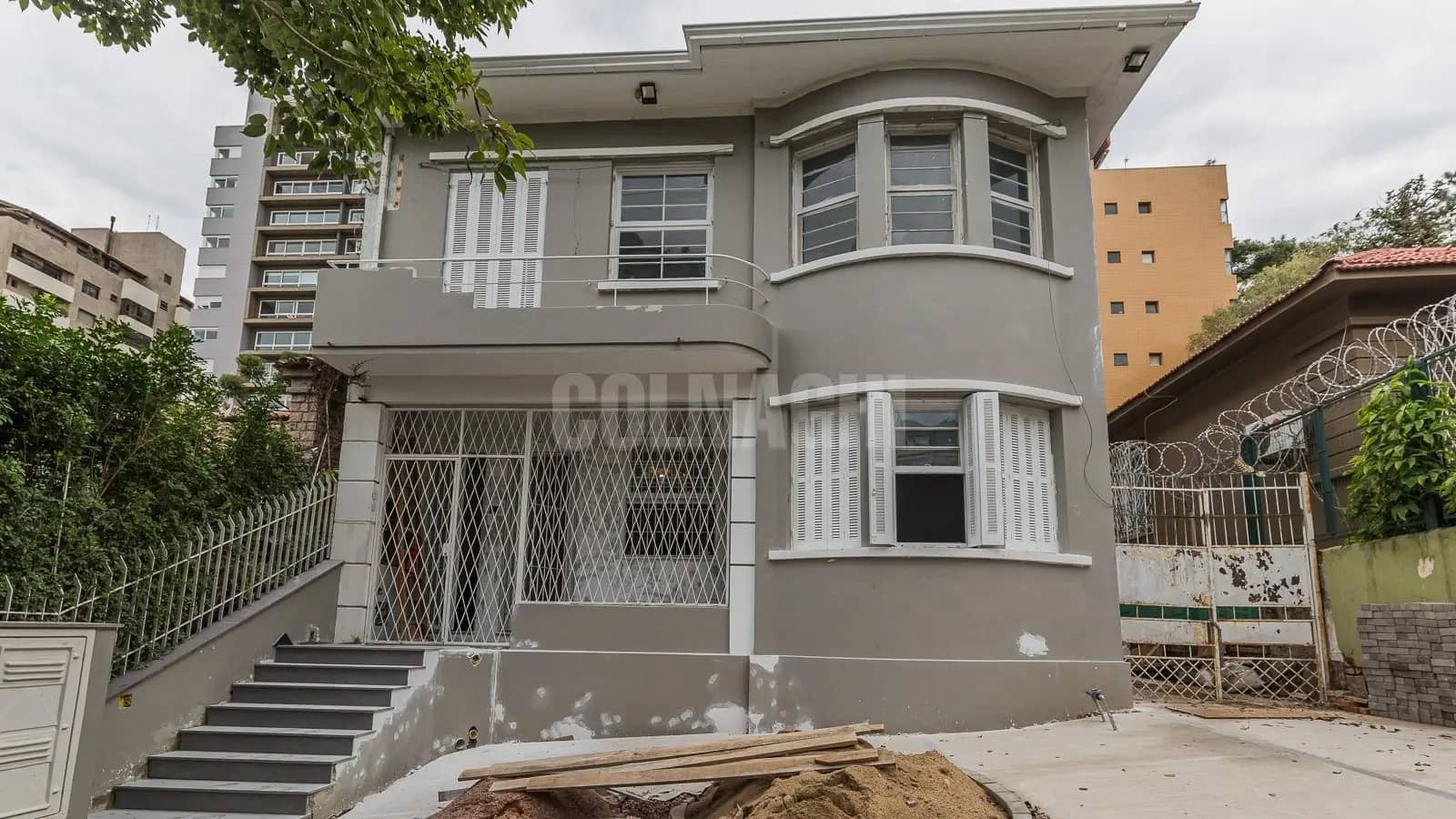 Casa Comercial · 3 dormitórios na Auxiliadora — Foto 1