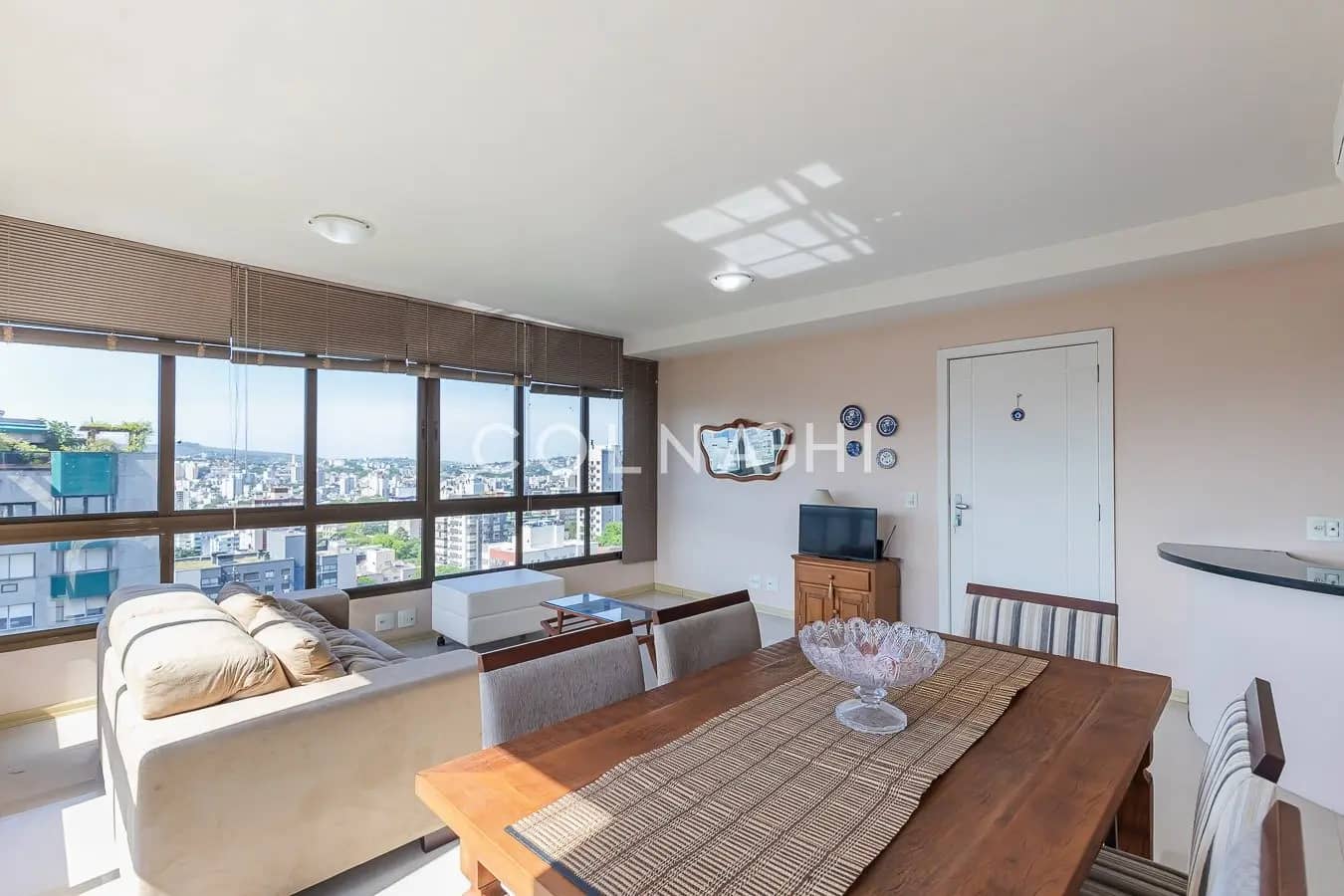 Apartamento · 2 dormitórios na Bela Vista — Foto 1