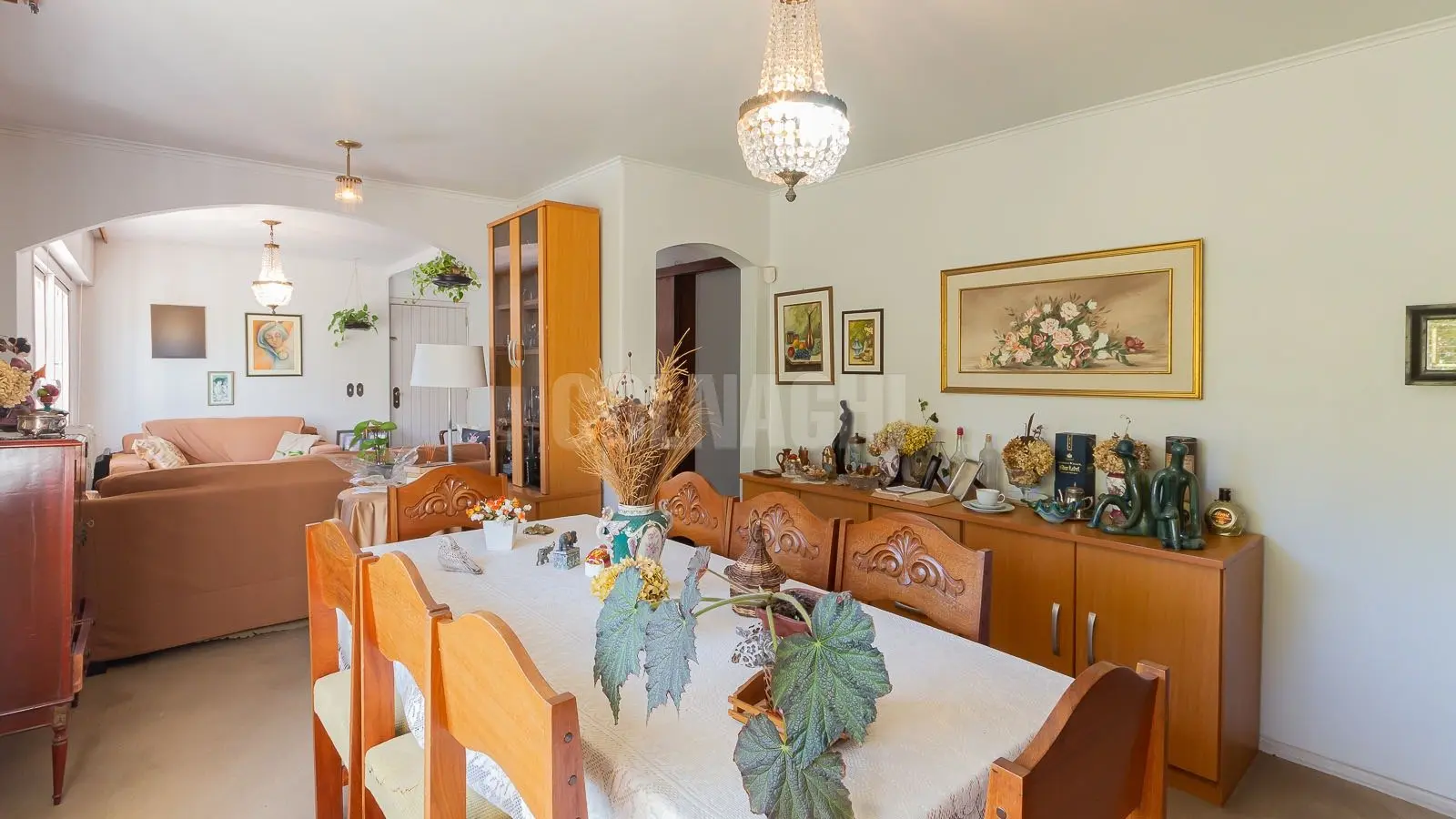Casa · 4 dormitórios no Chácara das Pedras — Foto 1