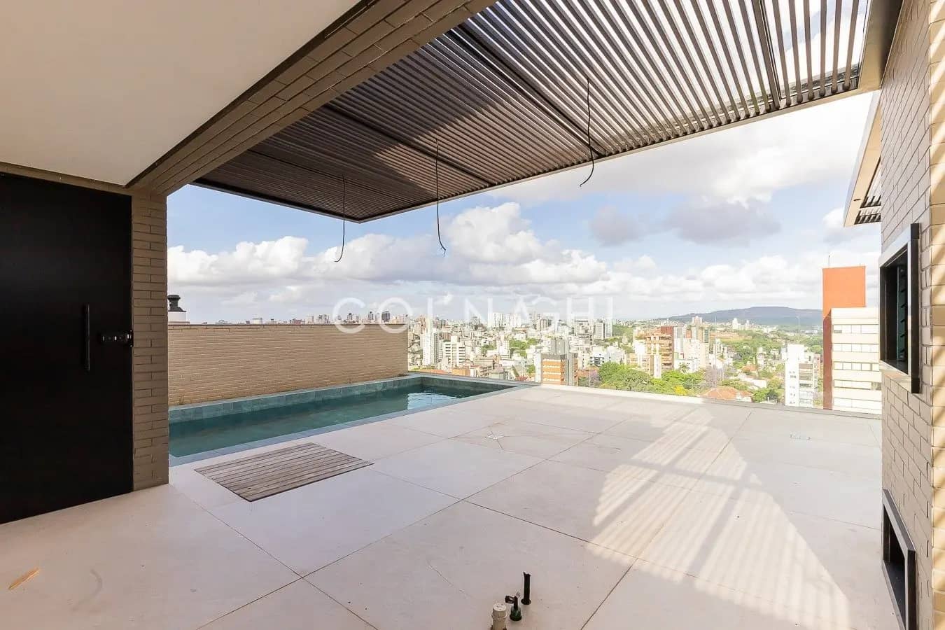 Cobertura · 3 dormitórios em Petrópolis — Foto 1