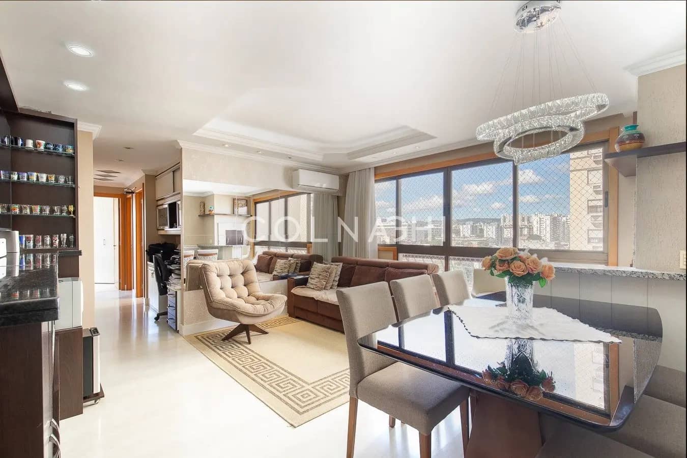 Apartamento · 3 dormitórios no Passo da Areia — Foto 1
