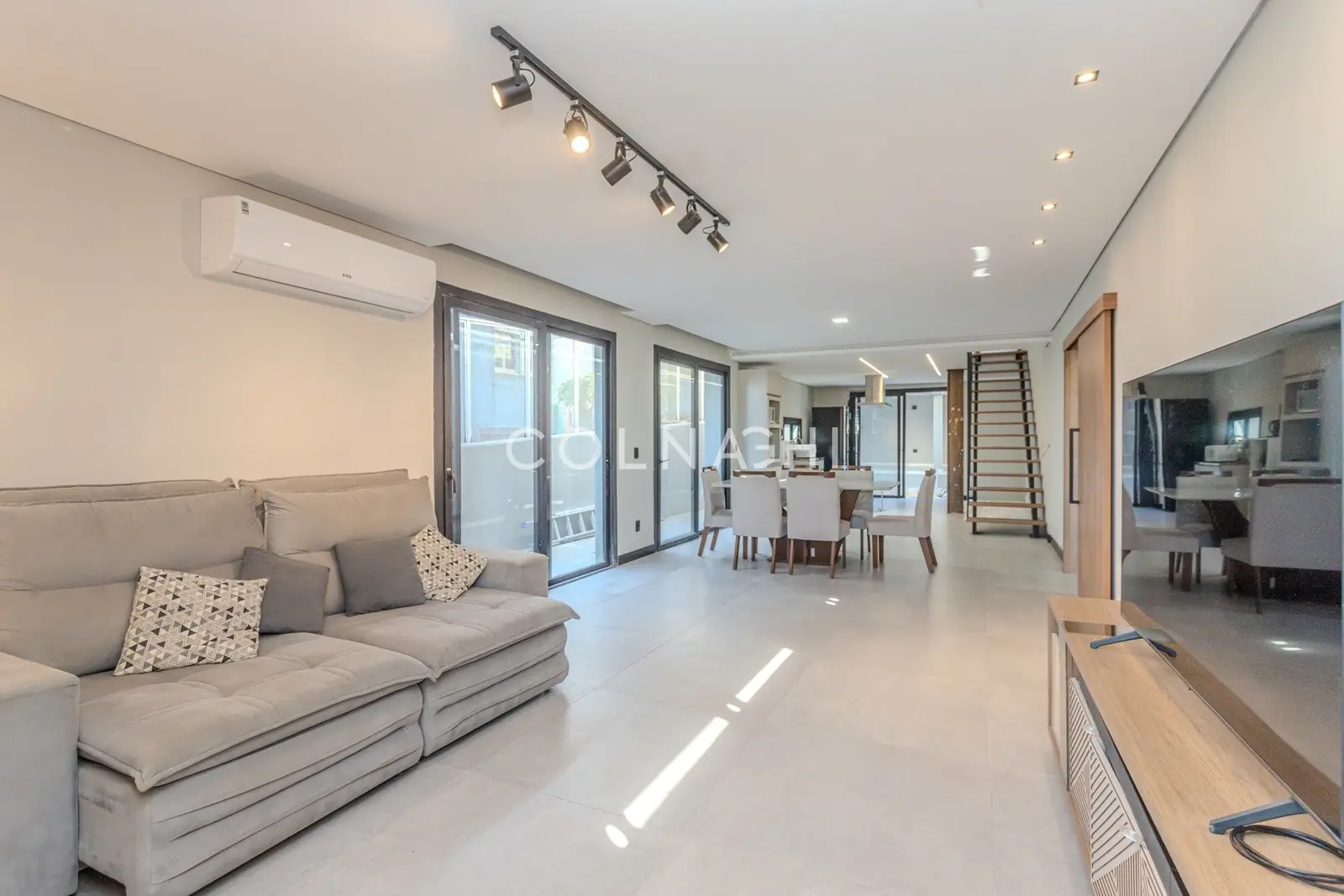 Casa · 4 dormitórios no Três Figueiras — Foto 1