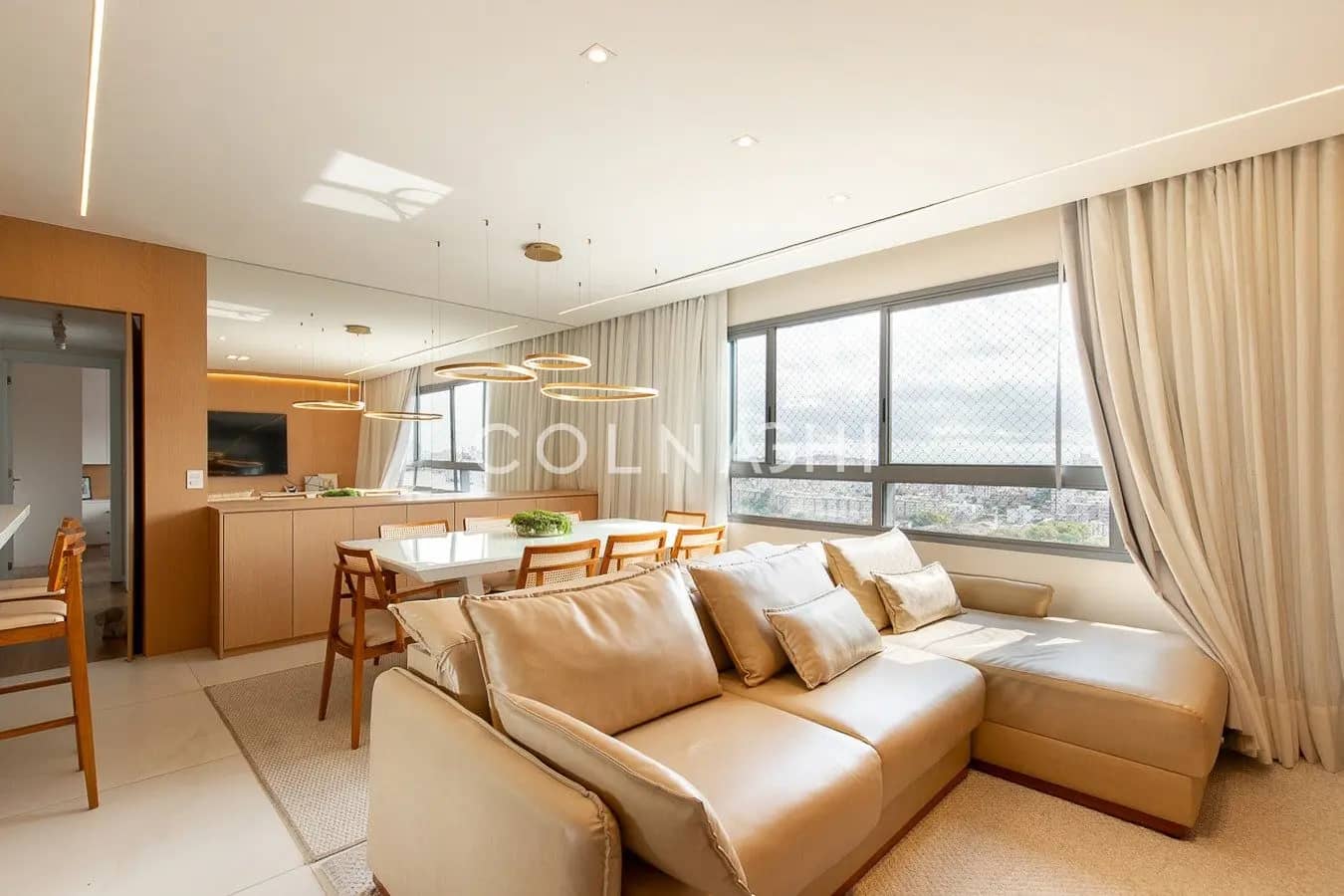 Apartamento · 3 dormitórios em Petrópolis — Foto 1