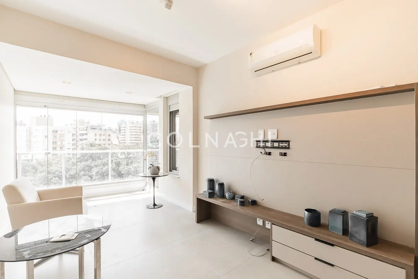 Apartamento · 1 dormitório em Petrópolis — Foto 1