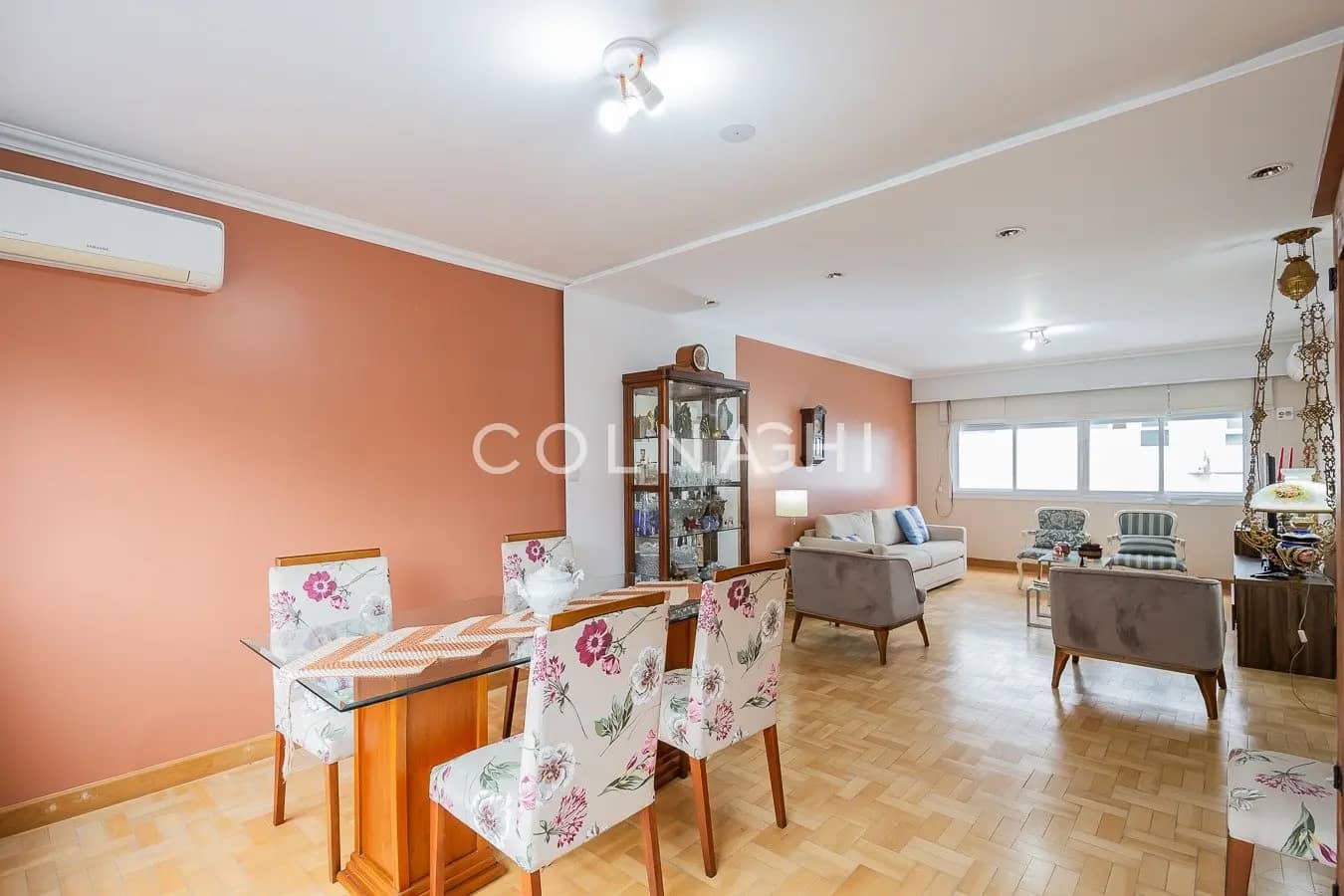 Apartamento · 4 dormitórios em Petrópolis — Foto 1