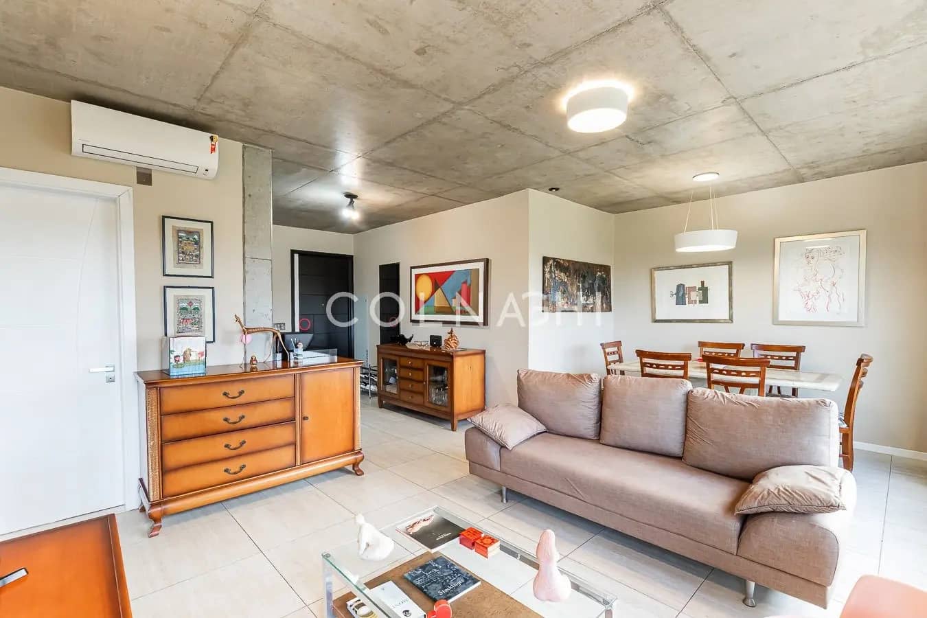 Apartamento · 1 dormitório em Petrópolis — Foto 1