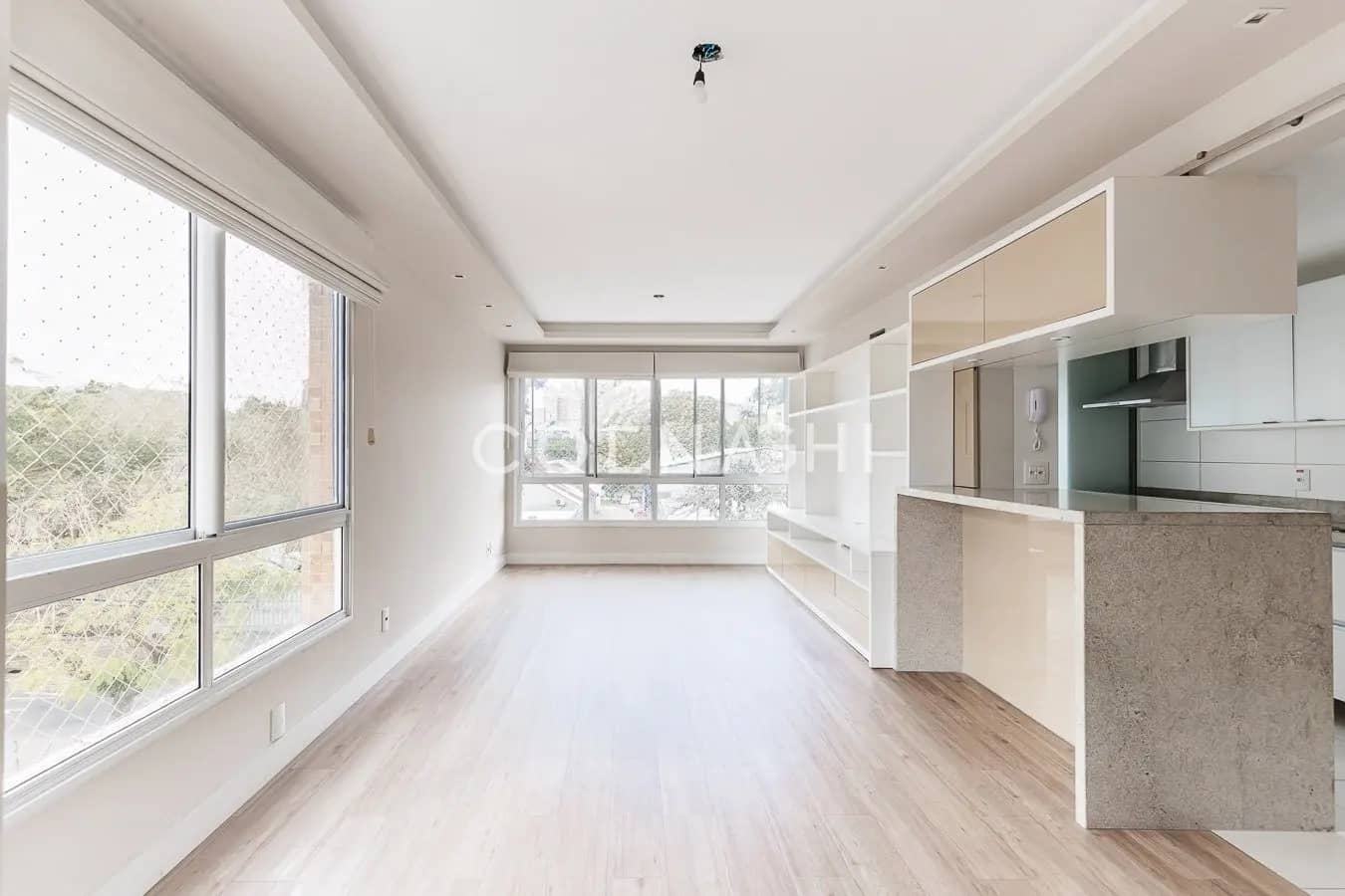 Apartamento · 3 dormitórios no Mont Serrat — Foto 1