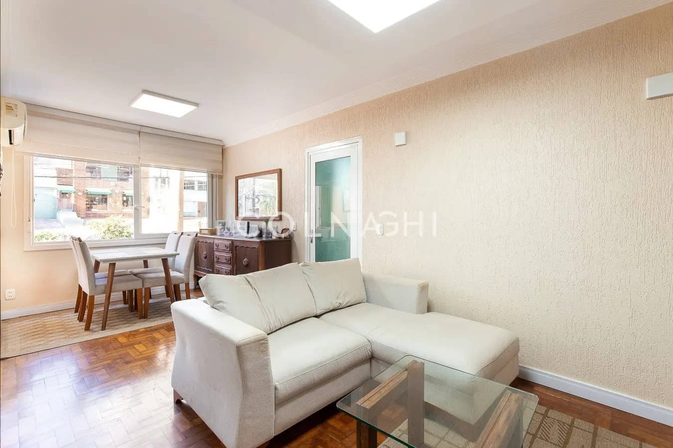 Apartamento · 2 dormitórios no Rio Branco — Foto 1