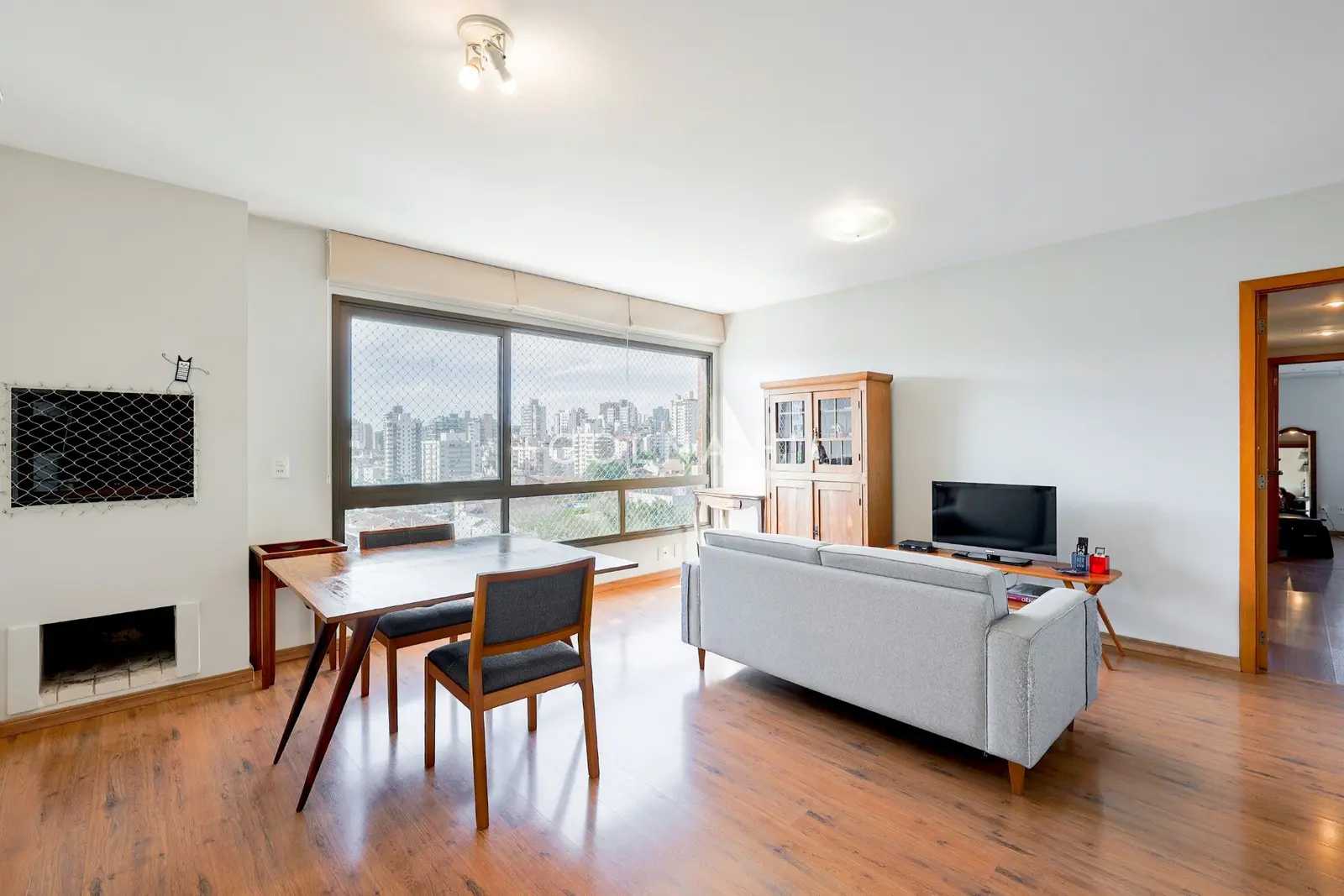 Apartamento · 3 dormitórios em Petrópolis — Foto 1