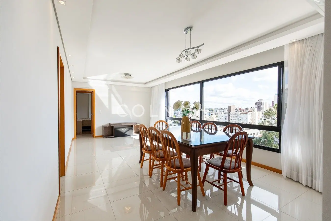 Apartamento · 3 dormitórios em Petrópolis — Foto 1