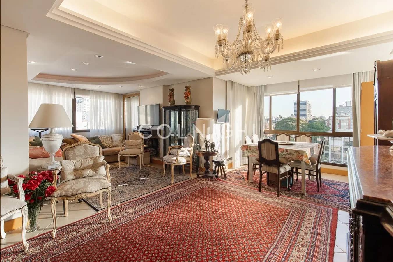 Apartamento · 3 dormitórios no Mont Serrat — Foto 1